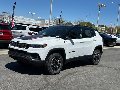 New 2026 Jeep Compass Trailhawk AWD/4WD image 2
