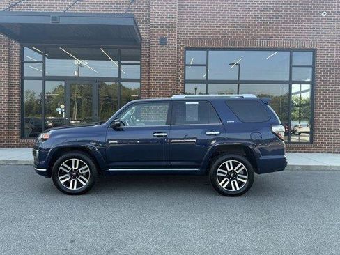 Used 2022 Toyota 4Runner Limited AWD/4WD image 4