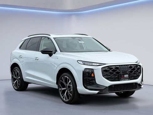 New 2026 Audi Q3 quattro 2.0T AWD/4WD image 2