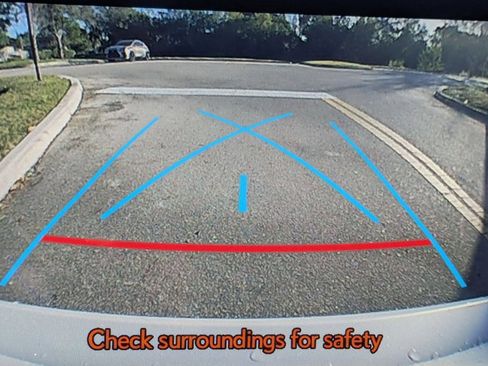 Used 2025 Lexus ES 300h w/ Premium Package image 8