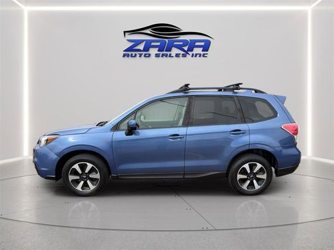 Used 2018 Subaru Forester 2.5i Premium w/ All-Weather Package image 4