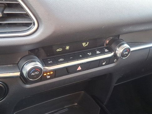 Used 2024 MAZDA CX-30 AWD 2.5 S w/ Premium Package image 29