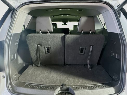 Used 2023 GMC Acadia SLT image 31