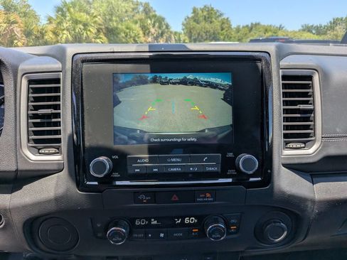 Used 2024 Nissan Frontier SL w/ Technology Package RWD image 26