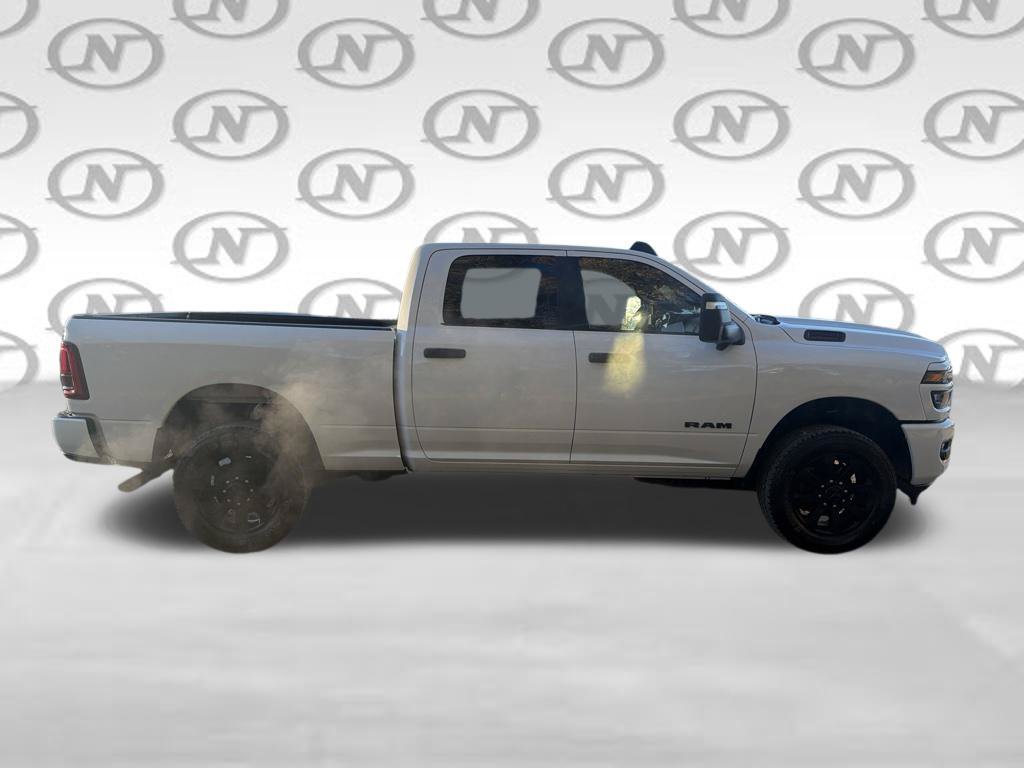 Used 2025 RAM 2500 Big Horn AWD/4WD image 15