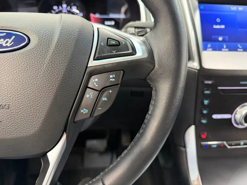 Used 2019 Ford Edge Titanium w/ Cold Weather Package AWD/4WD image 33