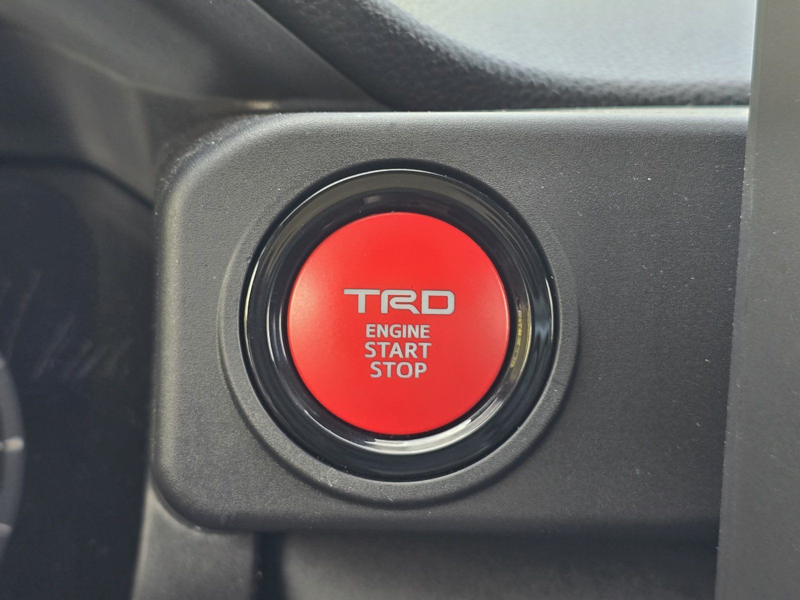 Used 2025 Toyota Tacoma TRD Off-Road AWD/4WD image 21