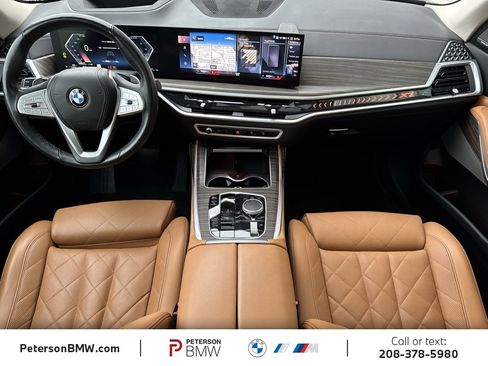 Used 2023 BMW X7 xDrive40i w/ Premium Package image 10