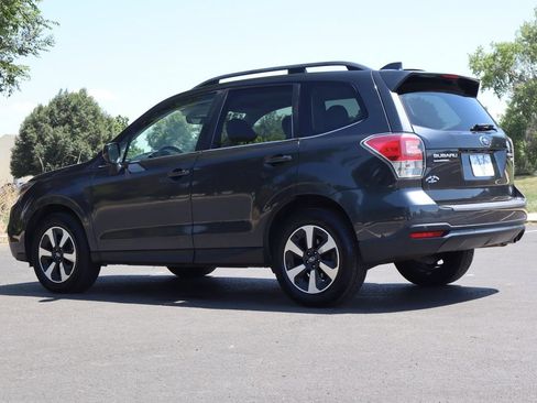 Used 2017 Subaru Forester 2.5i Limited AWD/4WD image 7