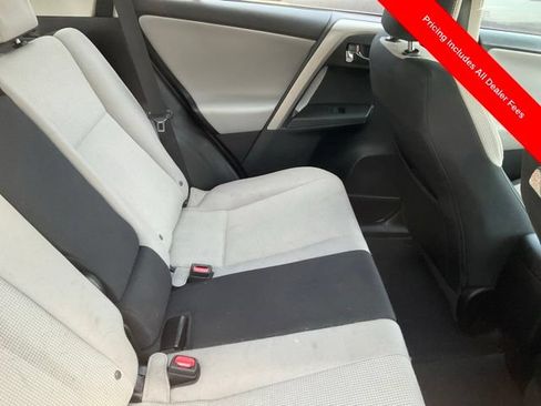 Used 2016 Toyota RAV4 XLE FWD image 4