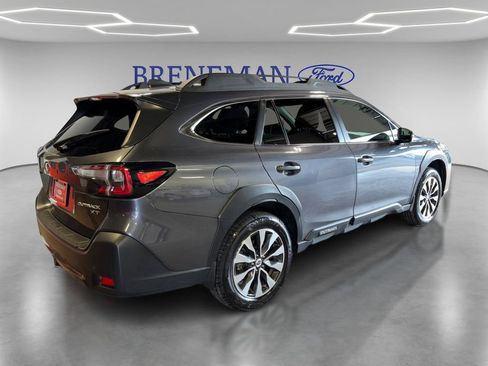 Used 2025 Subaru Outback Limited XT AWD/4WD image 6