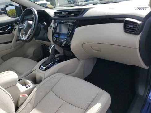 Certified 2021 Nissan Rogue Sport SL w/ Premium Package image 20