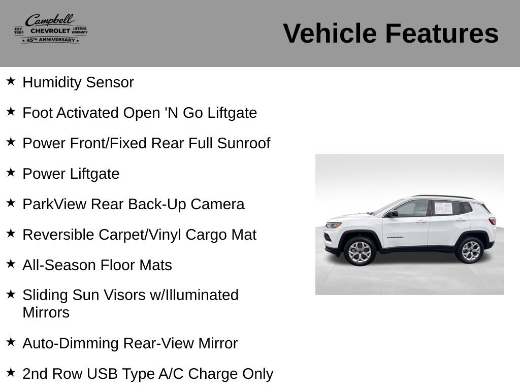 Used 2025 Jeep Compass Latitude w/ Sun & Sound Group AWD/4WD image 16