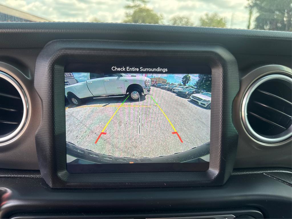 Used 2019 Jeep Wrangler Unlimited Rubicon AWD/4WD image 23