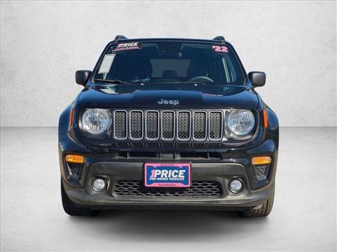 Used 2022 Jeep Renegade Latitude AWD/4WD image 2