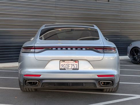 Certified 2023 Porsche Panamera image 8