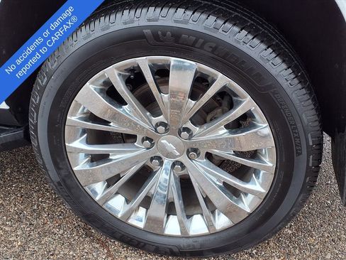 Used 2022 Chevrolet Tahoe LT w/ Luxury Package image 10