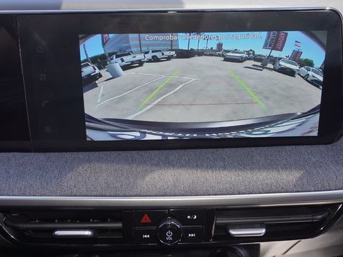 Used 2026 Nissan Kicks SV FWD image 15