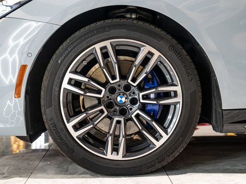 Used 2026 BMW 530i xDrive w/ M Sport Package AWD/4WD image 29