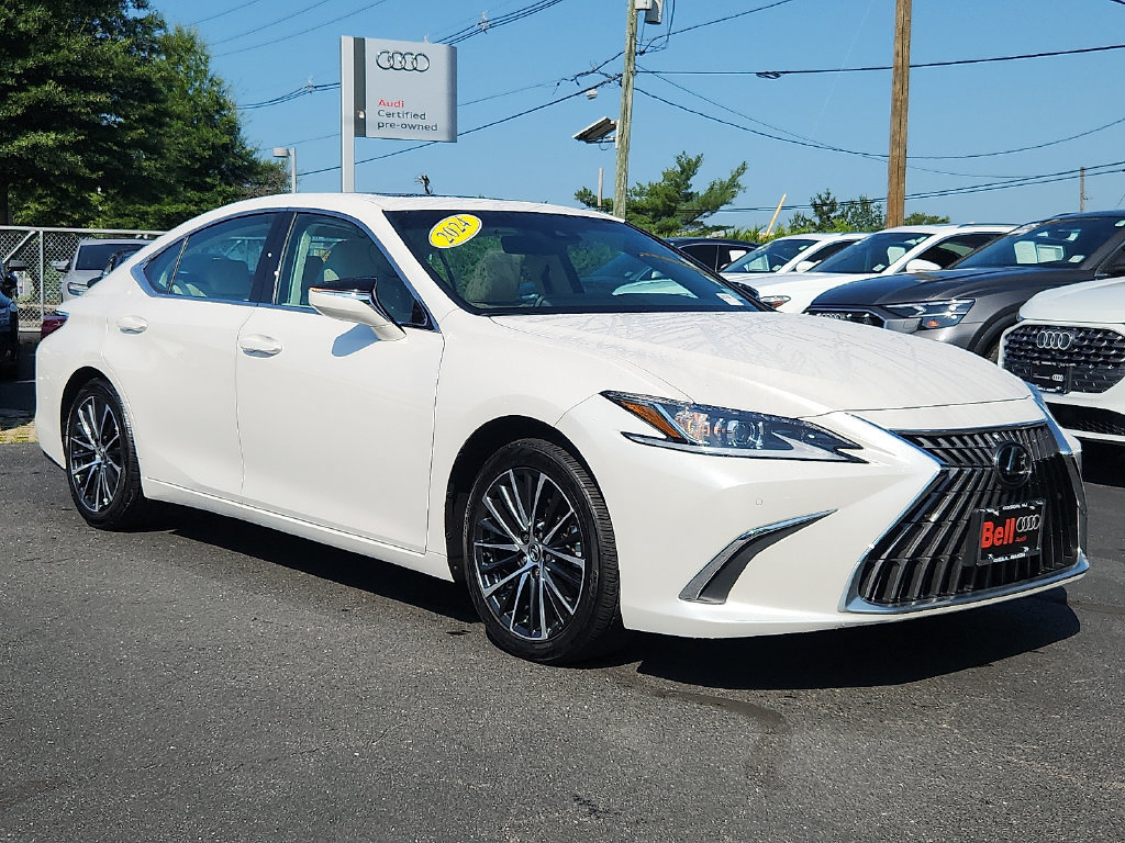 Used 2024 Lexus ES 350 w/ Premium Package FWD image 2
