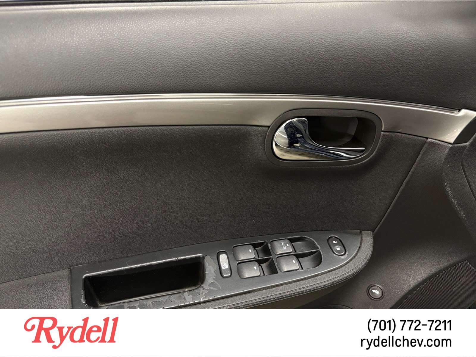 Used 2007 Saturn Aura XR w/ Premium Trim Pkg FWD image 11