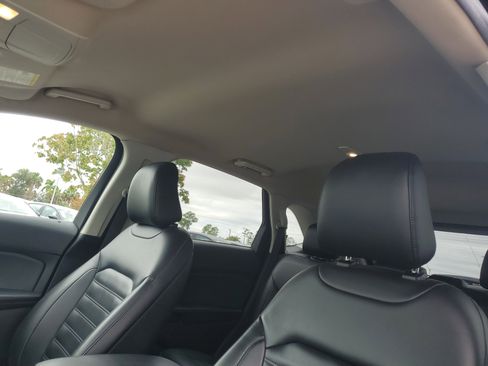 Used 2023 Ford Edge SEL image 25