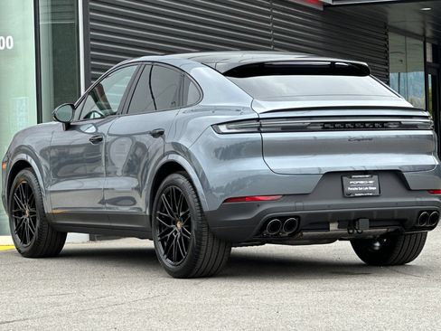 New 2026 Porsche Cayenne Coupe AWD/4WD image 3