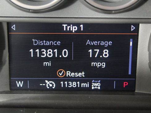 Used 2024 Chevrolet Tahoe LS w/ Driver Alert Package image 17