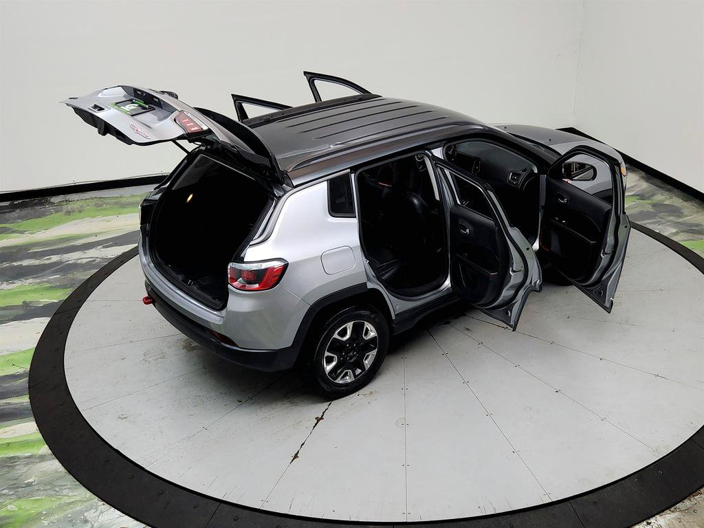 Used 2018 Jeep Compass Trailhawk AWD/4WD image 37
