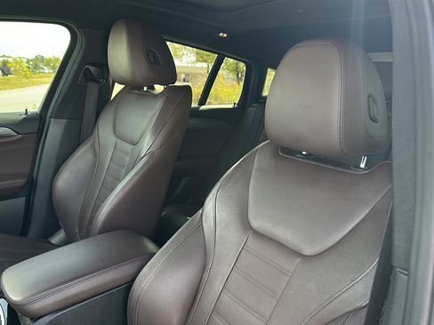 Used 2022 BMW X4 xDrive30i w/ M Sport Package image 14