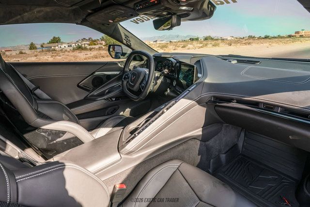 Used 2025 Chevrolet Corvette Stingray Premium Cpe w/ Z51 Performance Package RWD image 46