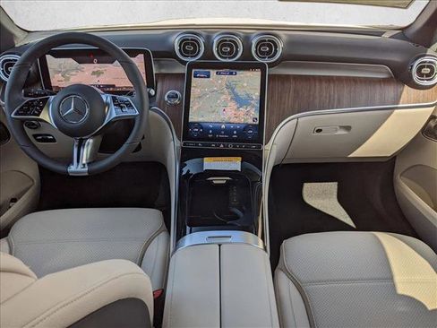 Used 2026 Mercedes-Benz GLC 300 4MATIC image 16