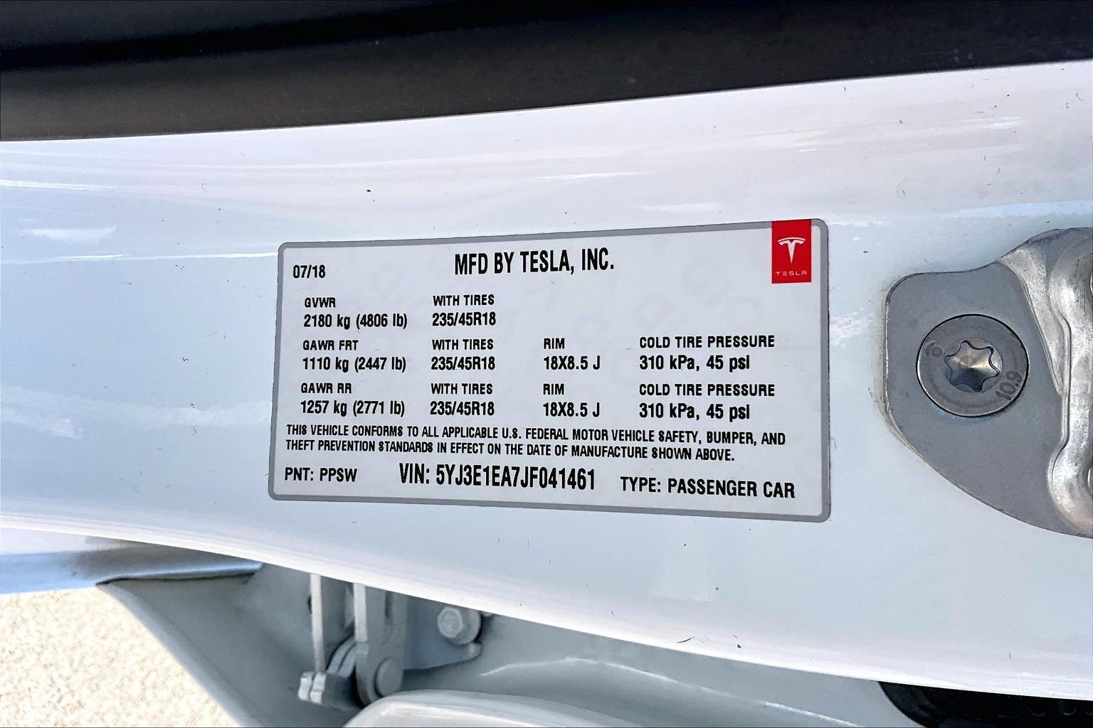 Used 2018 Tesla Model 3 Long Range RWD image 29