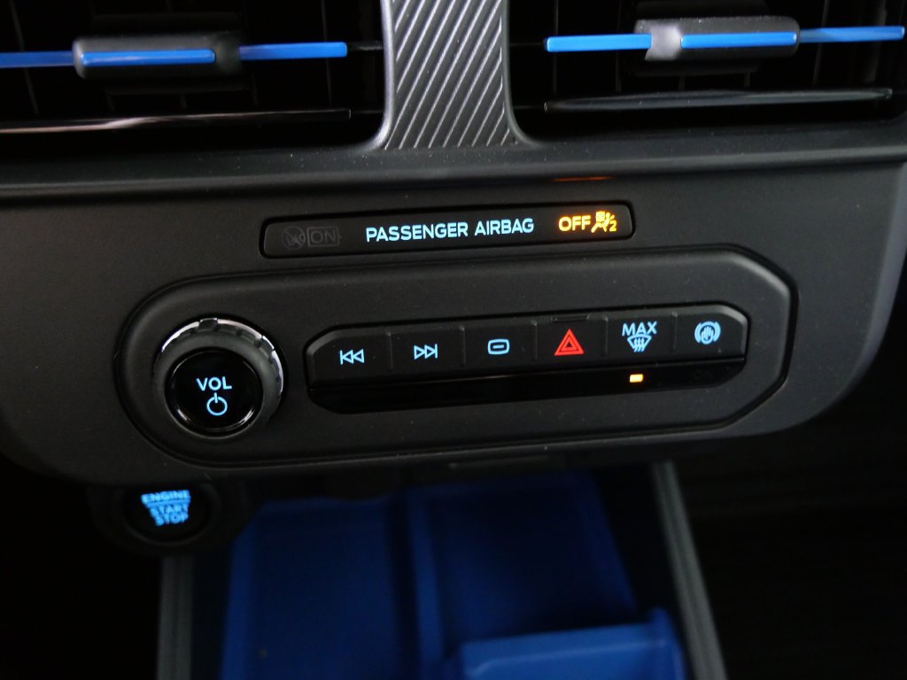 Used 2026 Ford Maverick XLT w/ Equipment Group 301A AWD/4WD image 24