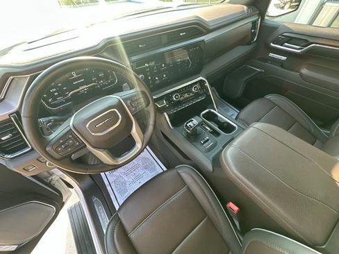 Used 2024 GMC Sierra 1500 Denali w/ Technology Package AWD/4WD image 13
