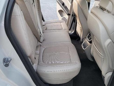 Used 2019 Lincoln Nautilus Reserve image 12