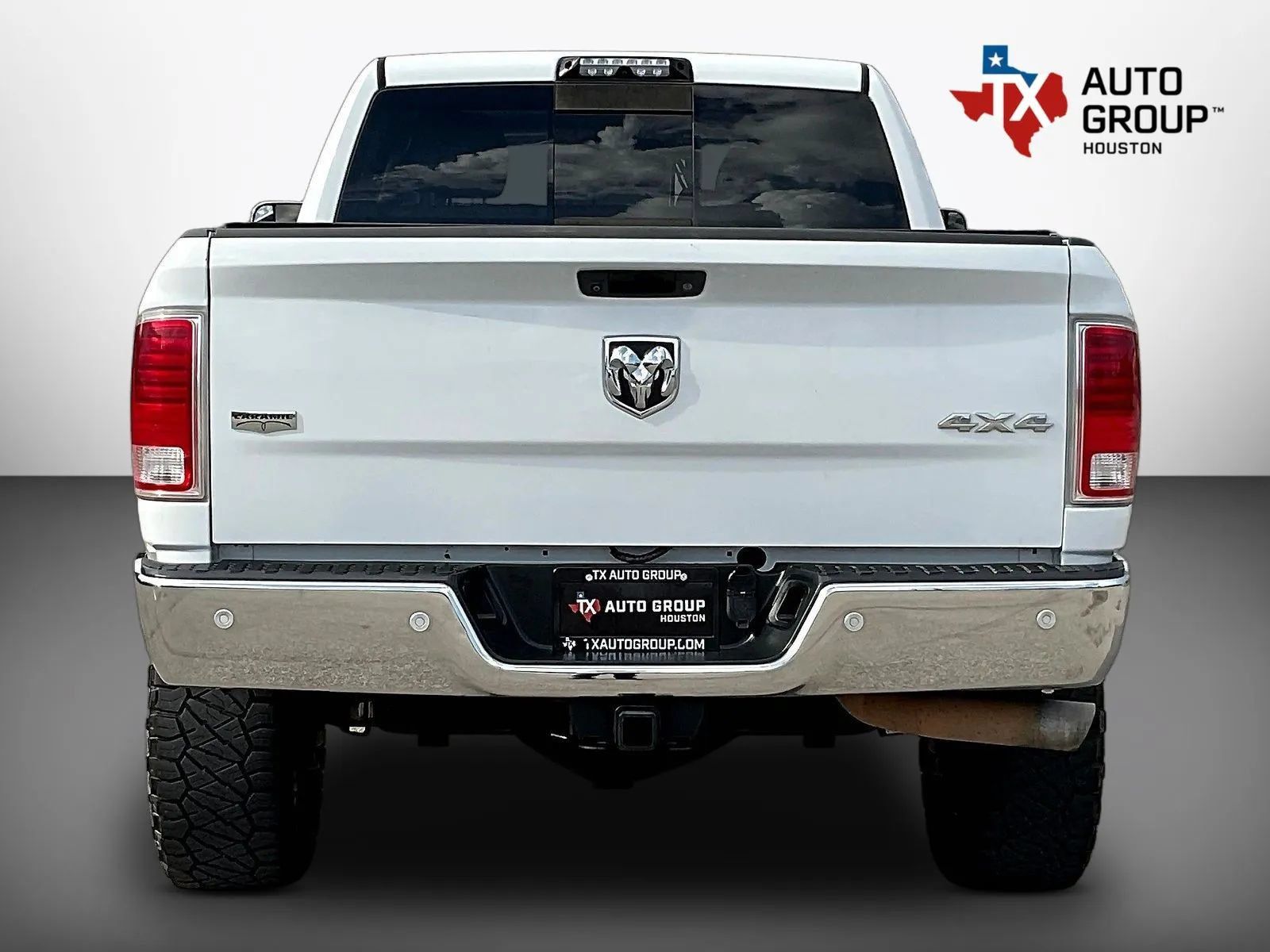 Used 2017 RAM 2500 Laramie w/ Snow Chief Group AWD/4WD image 8