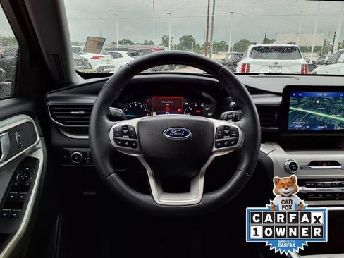 Used 2023 Ford Explorer XLT w/ Equipment Group 202A RWD image 15