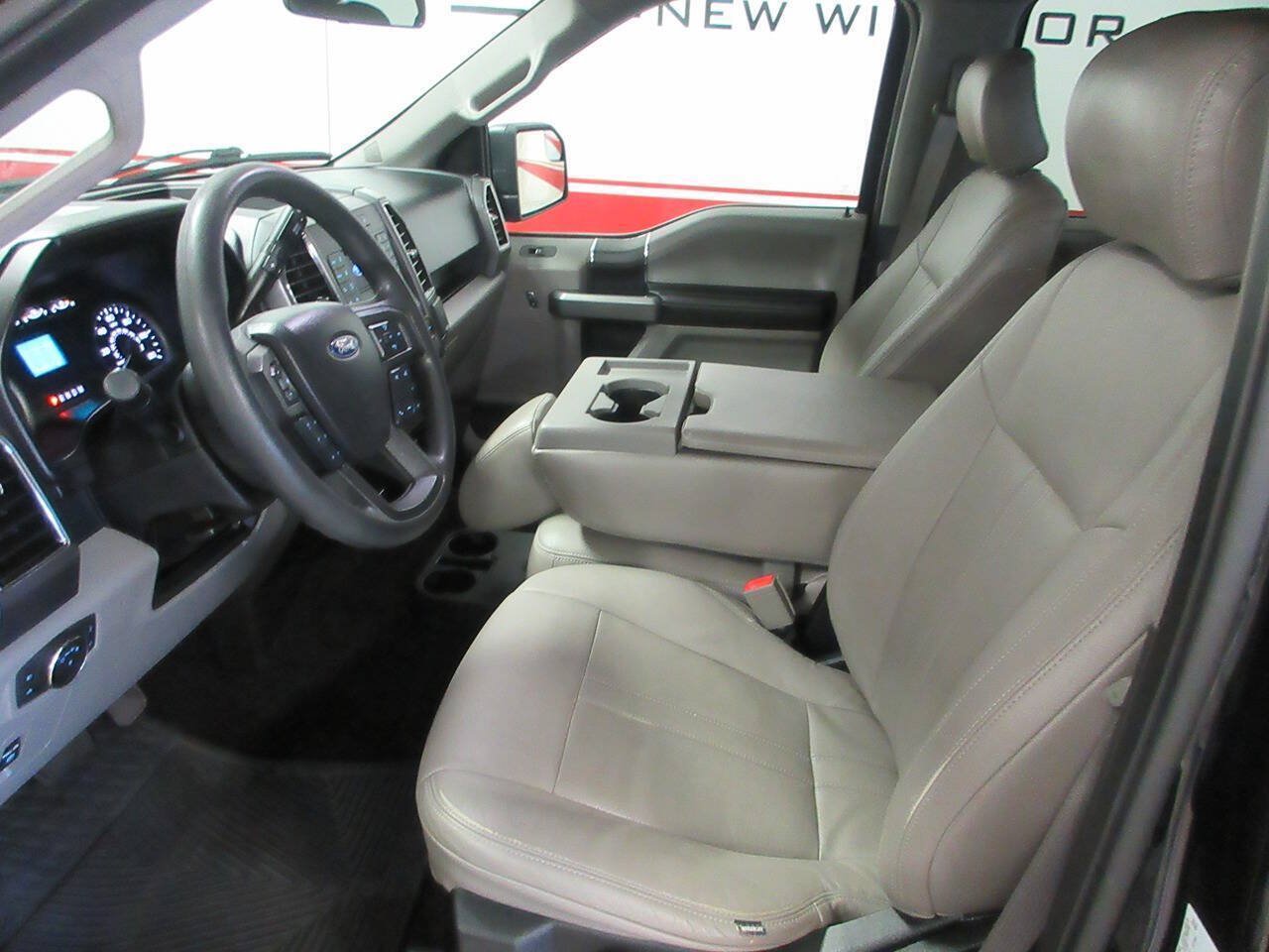 Used 2018 Ford F150 XLT AWD/4WD image 8