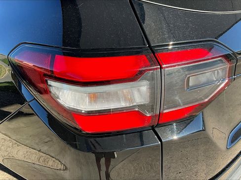 Certified 2025 Honda Pilot EX-L image 28