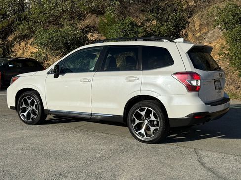 Used 2016 Subaru Forester 2.0XT Touring w/ Popular Package #2 AWD/4WD image 4