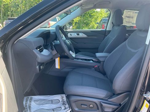 New 2026 Ford Explorer Active AWD/4WD image 16