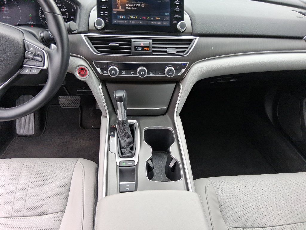 Used 2018 Honda Accord Touring image 11