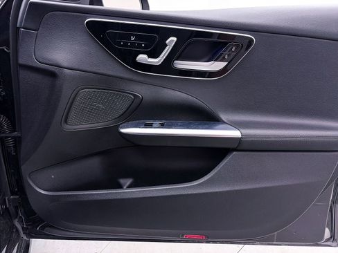 Used 2022 Mercedes-Benz C 300 Sedan image 36