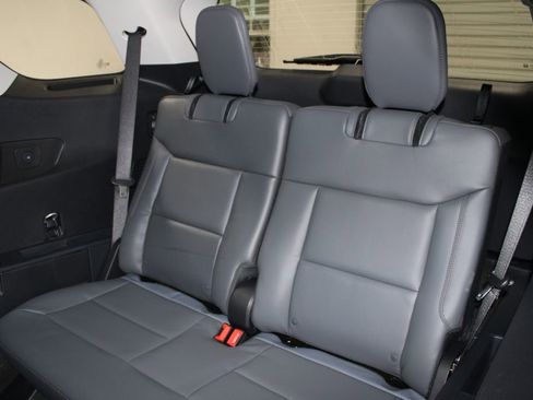 New 2026 Ford Explorer Active w/ Active Comfort Package image 25