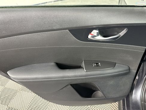 Used 2022 Kia Forte GT-Line FWD image 25
