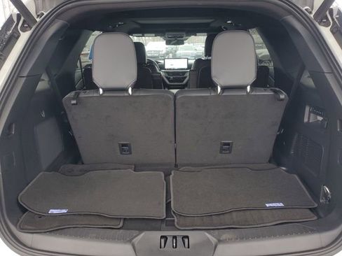 Used 2025 Ford Explorer ST image 34