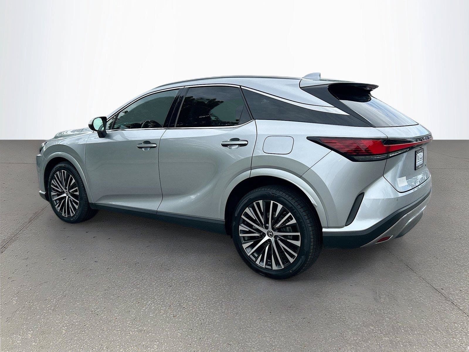 Used 2023 Lexus RX 350 Premium Plus w/ Accessory Package AWD/4WD image 6