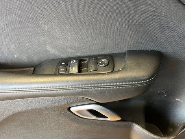 Used 2023 Dodge Challenger R/T RWD image 9