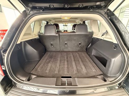 Used 2015 Jeep Compass Latitude image 9